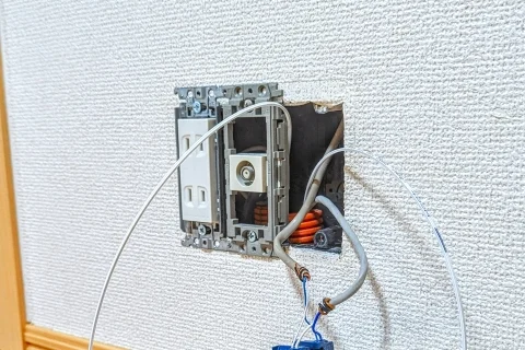 コンセント移動