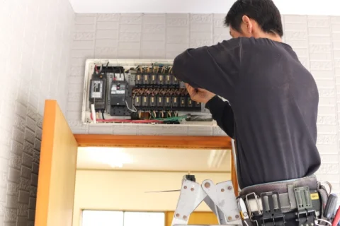 ブレーカー取替え